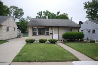 1620 E Meyers Avenue, Hazel Park, MI 48030