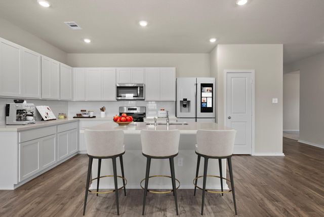 6718 Pebble Bluff Court, Cove, TX 77523