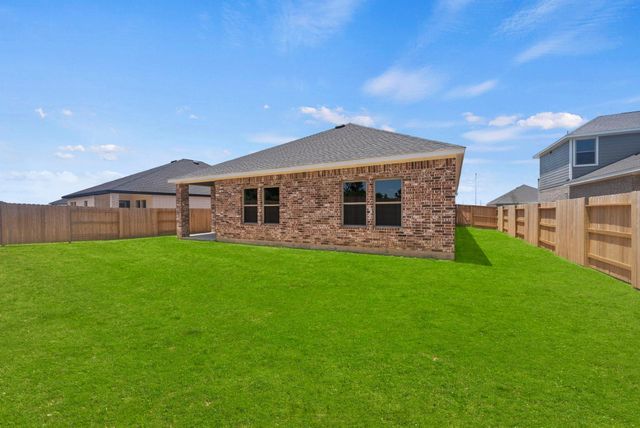 6718 Pebble Bluff Court, Cove, TX 77523