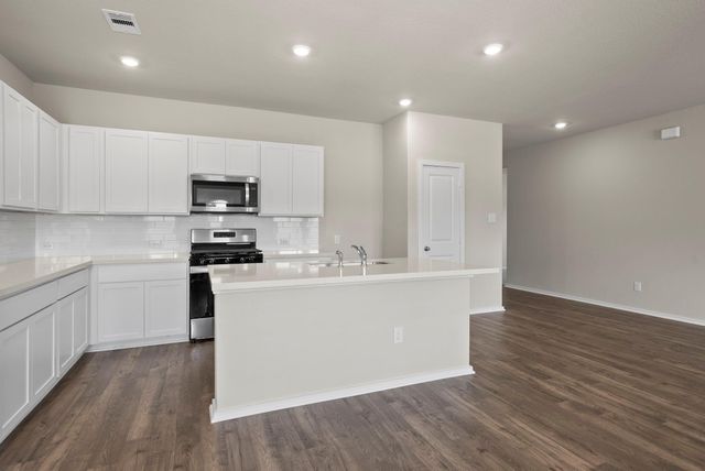 6718 Pebble Bluff Court, Cove, TX 77523