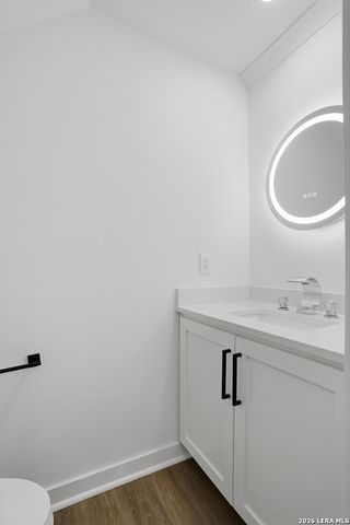 2718 Old Field Dr Apt 803, San Antonio, TX 78247