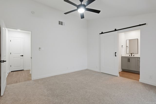 2718 Old Field Dr Apt 803, San Antonio, TX 78247