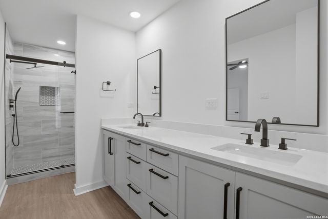 2718 Old Field Dr Apt 803, San Antonio, TX 78247