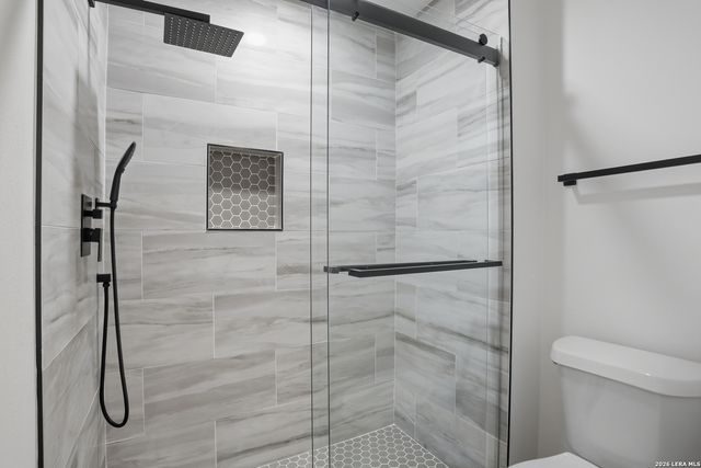 2718 Old Field Dr Apt 803, San Antonio, TX 78247