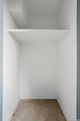 2718 Old Field Dr Apt 803, San Antonio, TX 78247