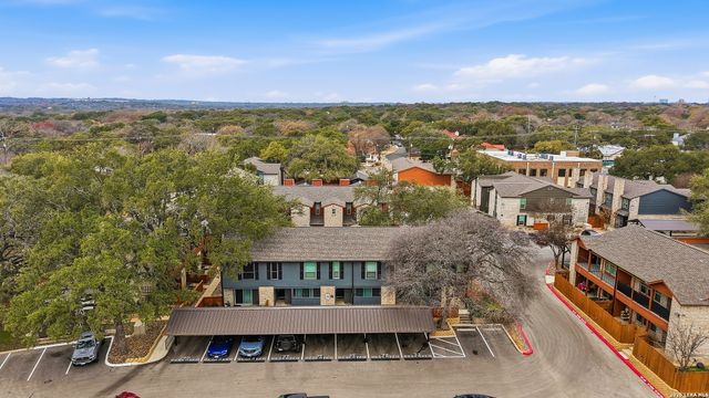 2718 Old Field Dr Apt 803, San Antonio, TX 78247