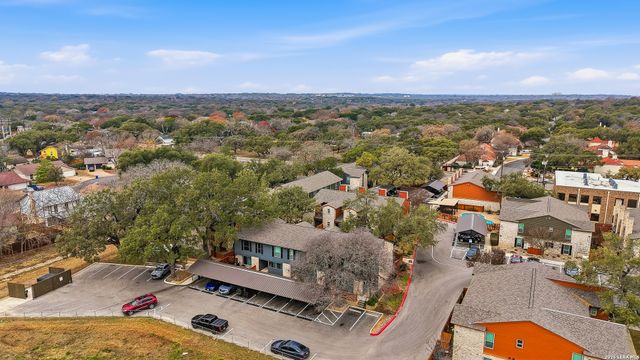 2718 Old Field Dr Apt 803, San Antonio, TX 78247
