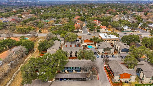 2718 Old Field Dr Apt 803, San Antonio, TX 78247