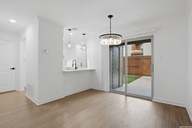 2718 Old Field Dr Apt 803, San Antonio, TX 78247