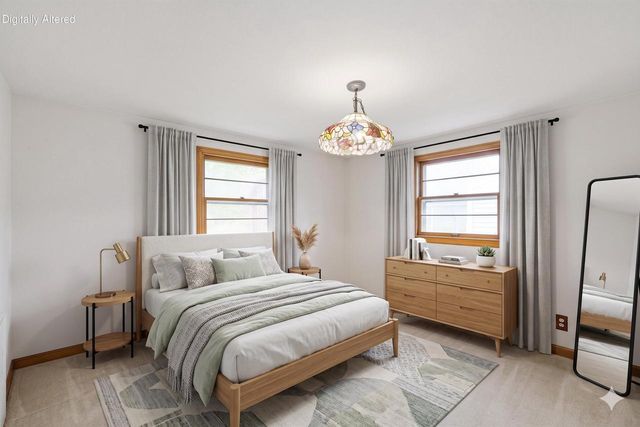 N56W5543 Sunnyside LANE, Cedarburg, WI 53012