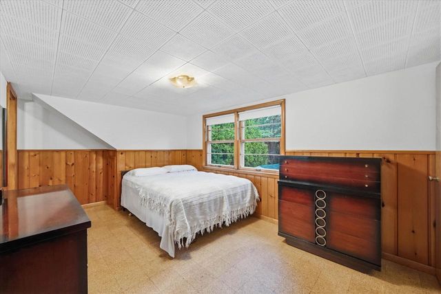 N56W5543 Sunnyside LANE, Cedarburg, WI 53012