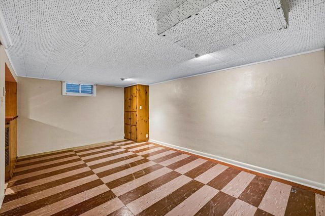 N56W5543 Sunnyside LANE, Cedarburg, WI 53012