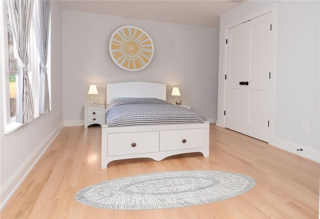 5 Recess Lane, Warwick, RI 02889