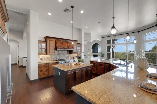 6223 Barrington Hills, Rocklin, CA 95677