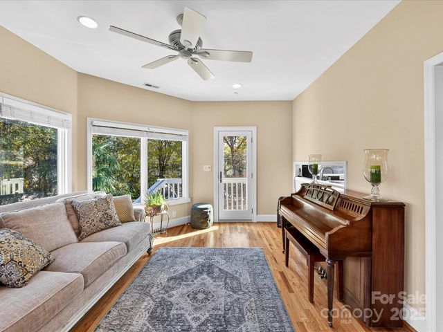 21300 Carina Lane, Cornelius, NC 28031