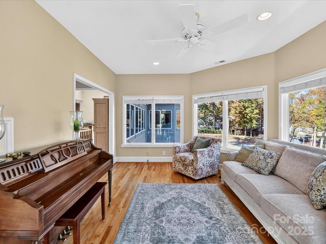 21300 Carina Lane, Cornelius, NC 28031