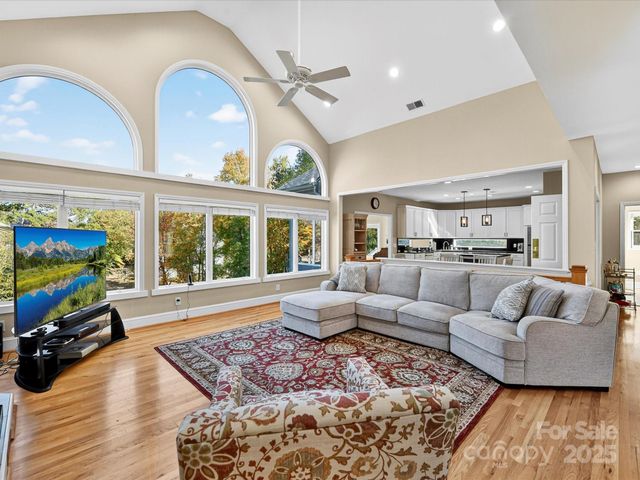 21300 Carina Lane, Cornelius, NC 28031