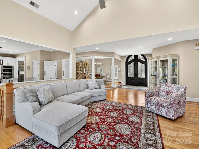 21300 Carina Lane, Cornelius, NC 28031