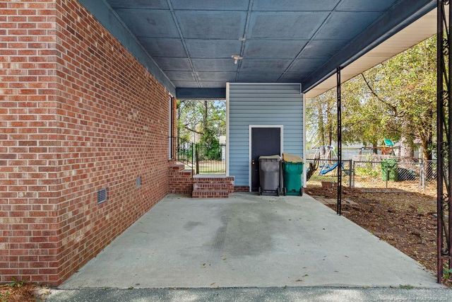 5823 Fairway Drive, Hope Mills, NC 28348