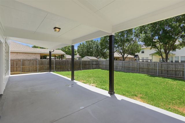 7104 Starwood Drive, Fort Worth, TX 76137