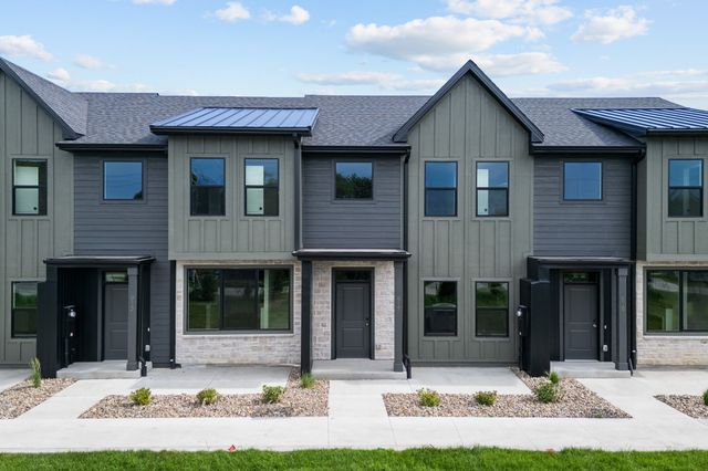 917 Percheron Lane, Norwalk, IA 50211