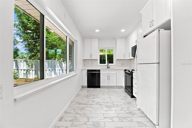 4100 18TH AVENUE N, St Petersburg, FL 33713
