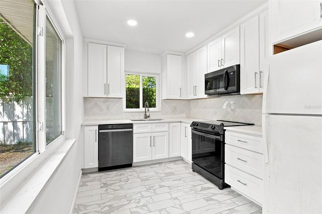 4100 18TH AVENUE N, St Petersburg, FL 33713