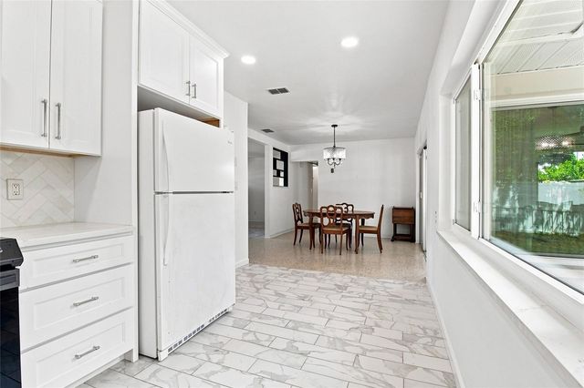 4100 18TH AVENUE N, St Petersburg, FL 33713