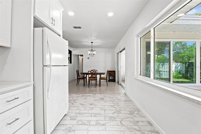 4100 18TH AVENUE N, St Petersburg, FL 33713
