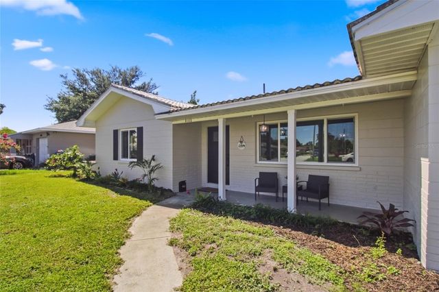 4100 18TH AVENUE N, St Petersburg, FL 33713