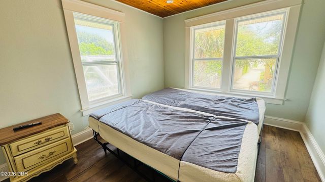 719 721 N Wild Olive Ave, Daytona Beach, FL 32118