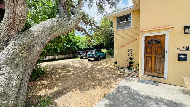 719 721 N Wild Olive Ave, Daytona Beach, FL 32118