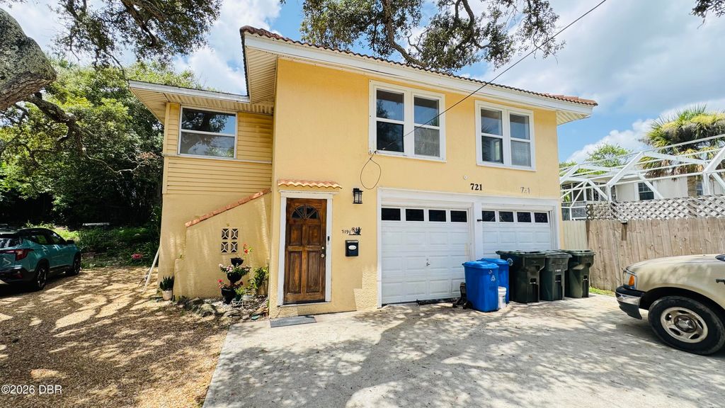 719 721 N Wild Olive Ave, Daytona Beach, FL 32118