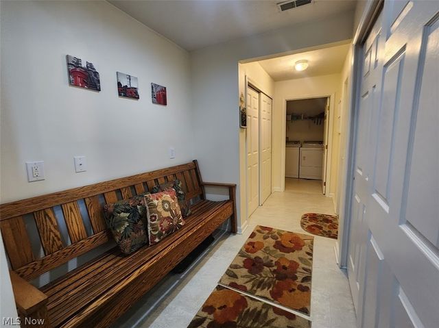 5227 Redford Drive, Brunswick, OH 44212