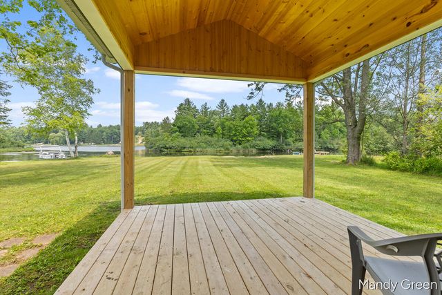14033 Perch Lane, Greenville, MI 48838