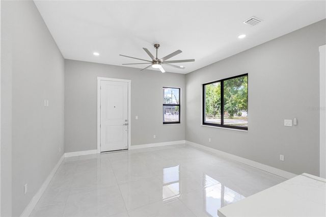 7015 N CENTRAL AVENUE Unit D, Tampa, FL 33604
