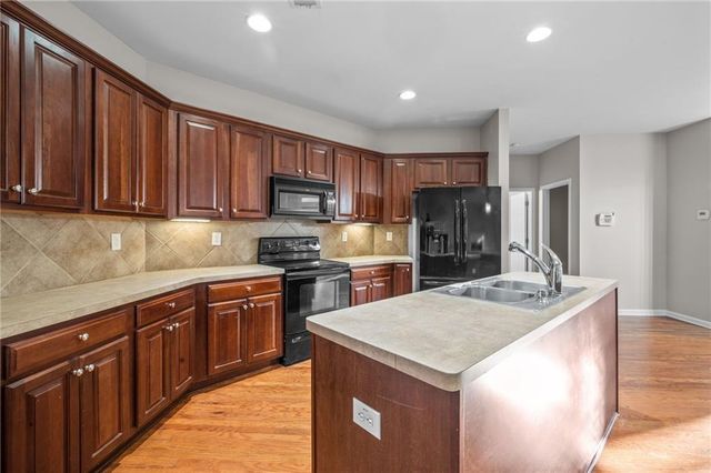 3015 Highgreen Trail, Atlanta, GA 30349