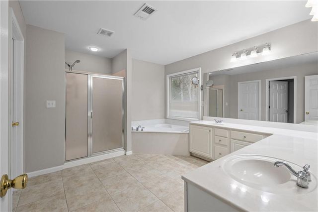 3015 Highgreen Trail, Atlanta, GA 30349