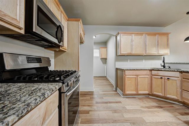 6814 NW 45th Street, Bethany, OK 73008