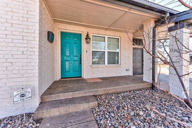 6814 NW 45th Street, Bethany, OK 73008