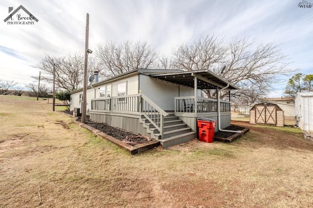 194 OSAGE CIRCLE, Henrietta, TX 76365