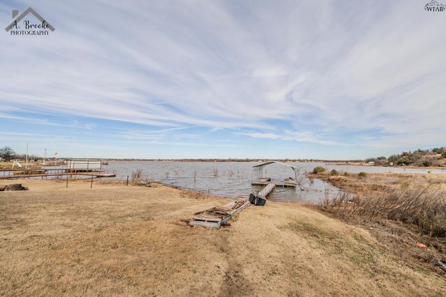 194 OSAGE CIRCLE, Henrietta, TX 76365