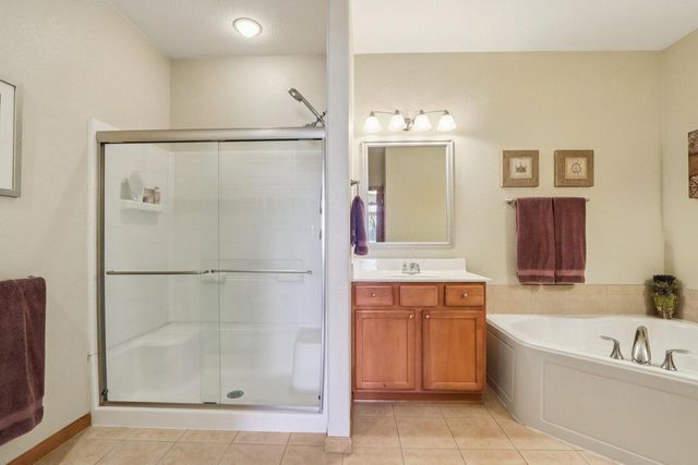 987 Prairieview CIRCLE, Oconomowoc, WI 53066