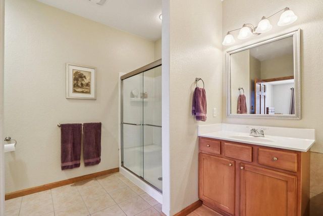 987 Prairieview CIRCLE, Oconomowoc, WI 53066