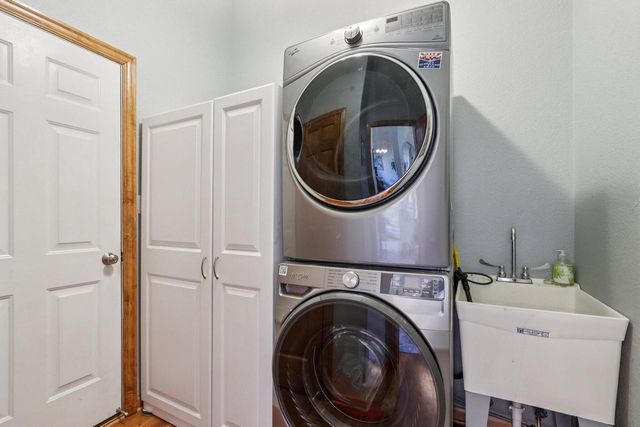 987 Prairieview CIRCLE, Oconomowoc, WI 53066