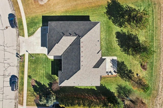 987 Prairieview CIRCLE, Oconomowoc, WI 53066