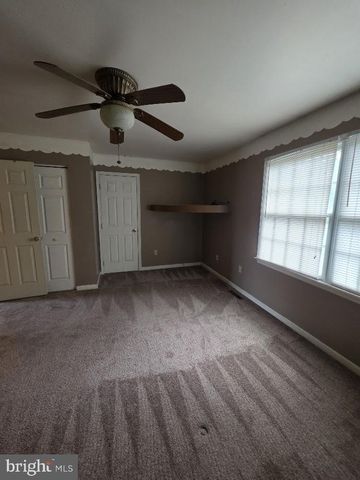 8651 PRESIDENTS DR, Hummelstown, PA 17036