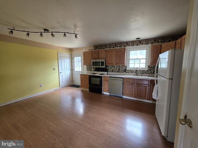 8651 PRESIDENTS DR, Hummelstown, PA 17036