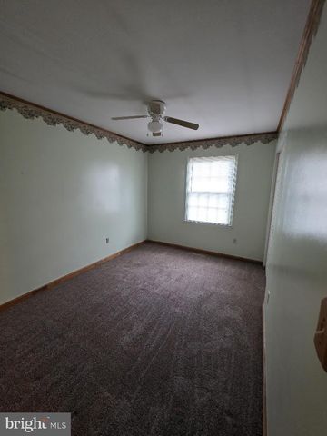 8651 PRESIDENTS DR, Hummelstown, PA 17036