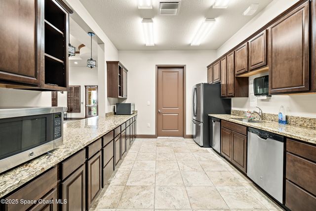 3590 Salt Marsh Circle, West Melbourne, FL 32904